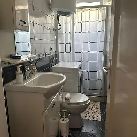 Cozy One Bedroom *