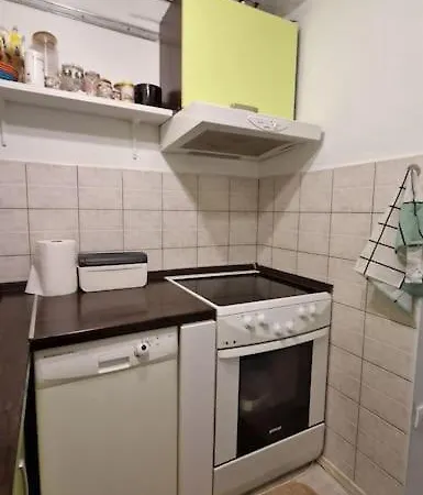 Cozy One Bedroom *